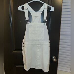 White Aeropostale overall dress. Size small.